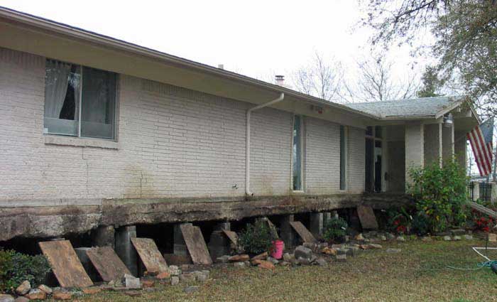 Raising a House Above the Floodplain is a complex job and the homeowner should be fully aware of all aspects of the job.